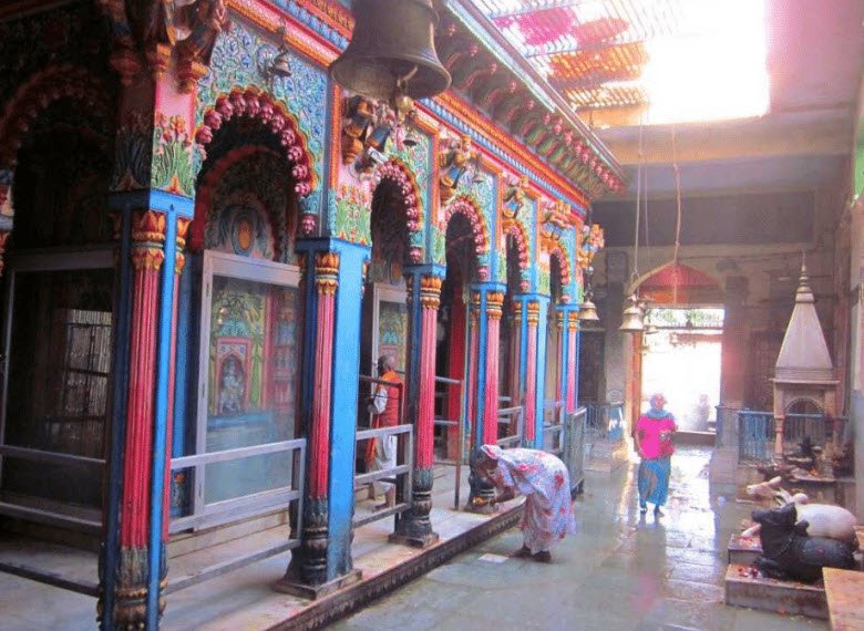 Shri Nageshwar Mahadev Mandir, Lucknow, Uttar Pradesh - Vushii.com